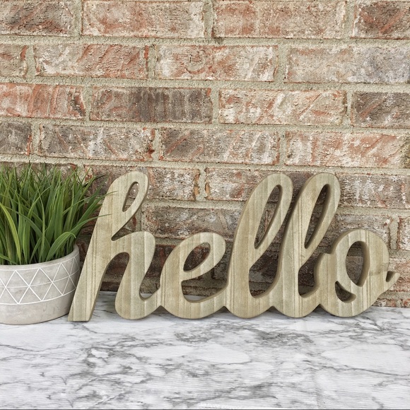 Wooden Script ‘Hello’ Decor - Picture 2 of 6
